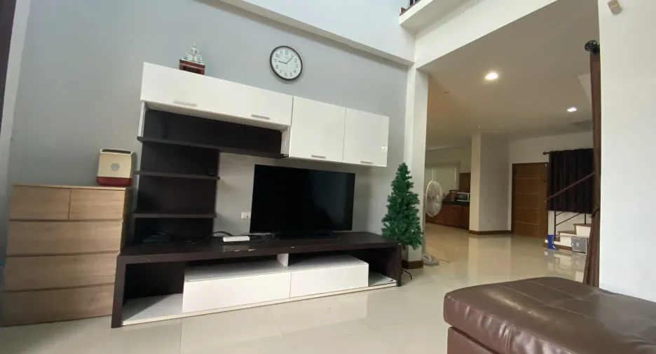 Haus zum Kauf und zur Miete mit 3 Zimmer in Mueang Chiang Mai, Chiang Mai