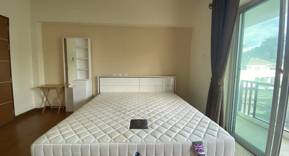 Haus zum Kauf und zur Miete mit 3 Zimmer in Mueang Chiang Mai, Chiang Mai