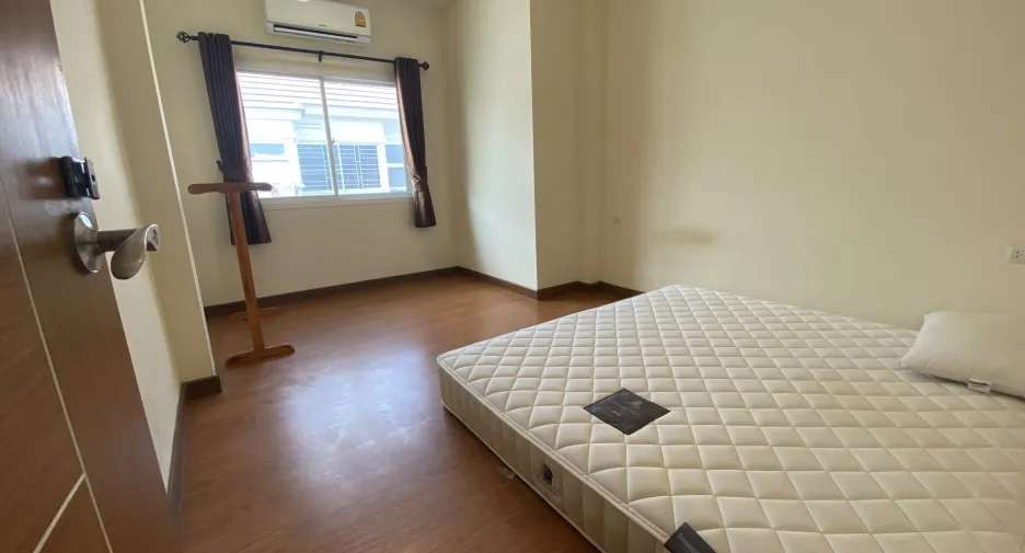 Haus zum Kauf und zur Miete mit 3 Zimmer in Mueang Chiang Mai, Chiang Mai