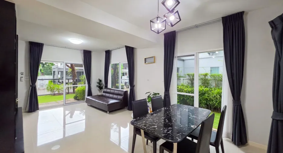 For sale 3 bedrooms house in Mueang Khon Kaen, Khon Kaen