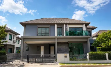 For sale 5 bedrooms house in Mueang Pathum Thani, Pathum Thani