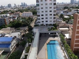 出售 1 卧室 公寓 在 Wang Thong Lang, 曼谷