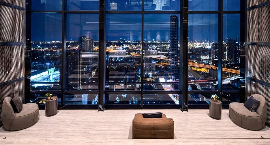 For rent 2 bedrooms condo in Watthana, Bangkok