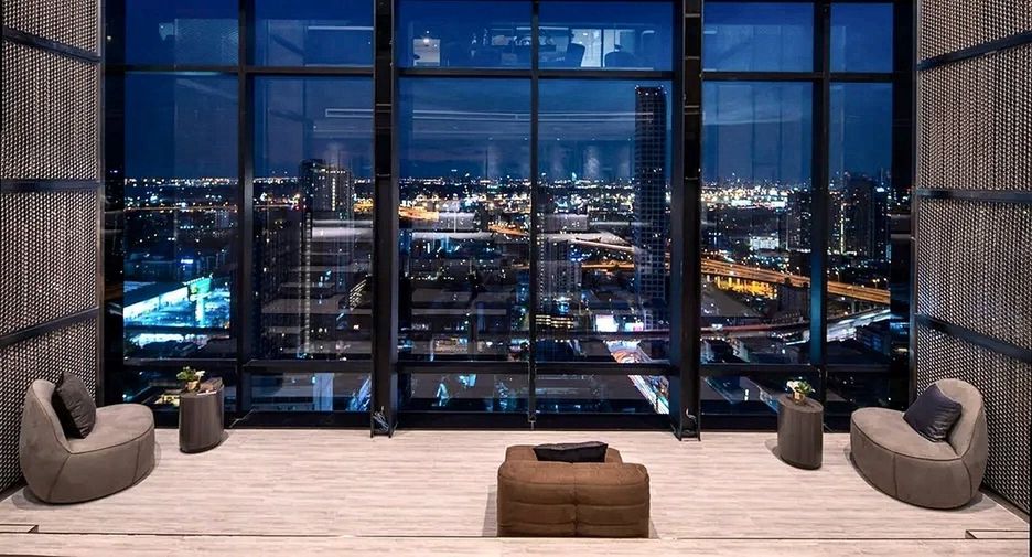 For rent 2 bedrooms condo in Watthana, Bangkok
