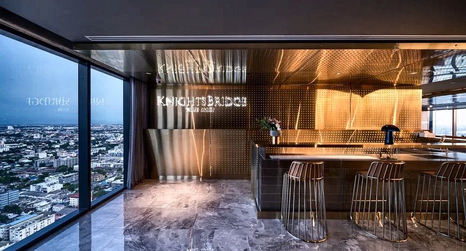 For rent 2 bedrooms condo in Watthana, Bangkok