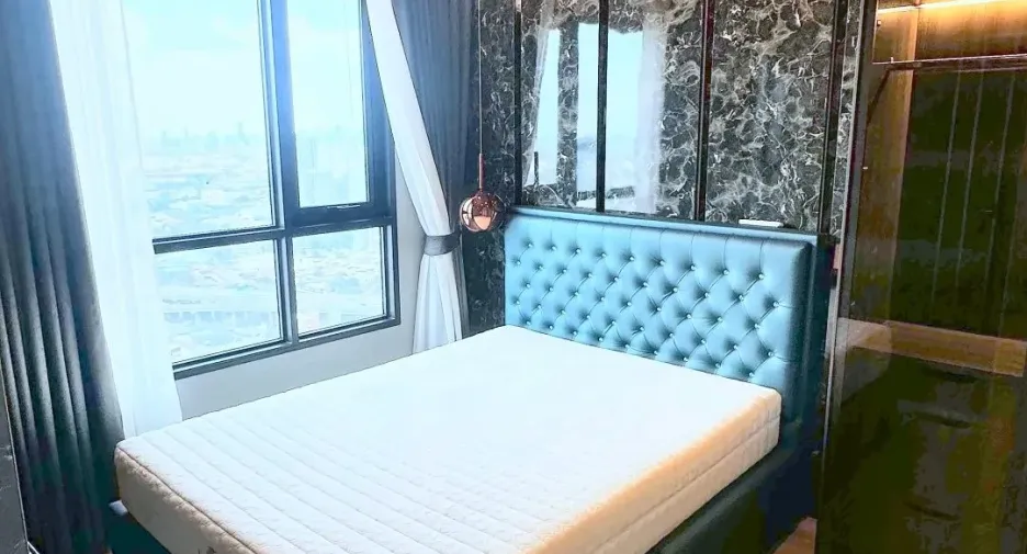 For sale 2 bedrooms condo in Watthana, Bangkok