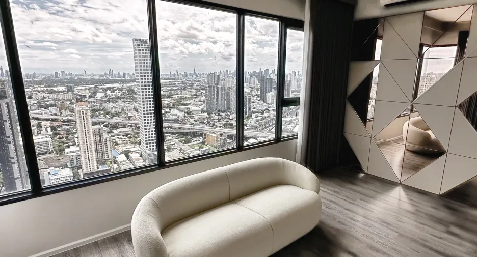 For sale 2 bedrooms condo in Watthana, Bangkok
