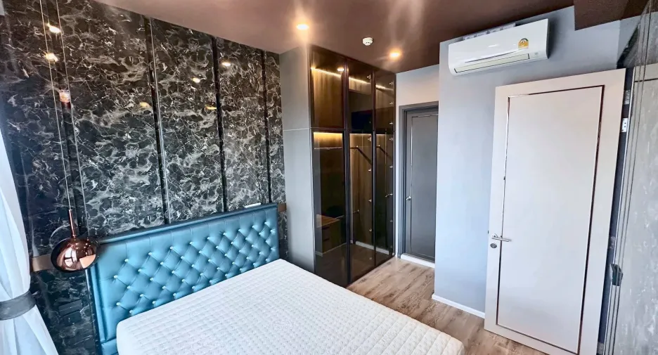 For sale 2 bedrooms condo in Watthana, Bangkok