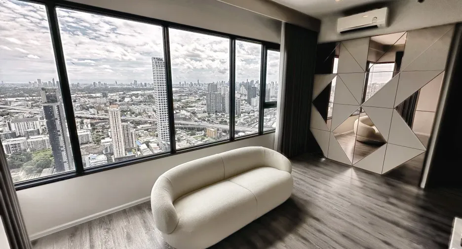 For sale 2 bedrooms condo in Watthana, Bangkok