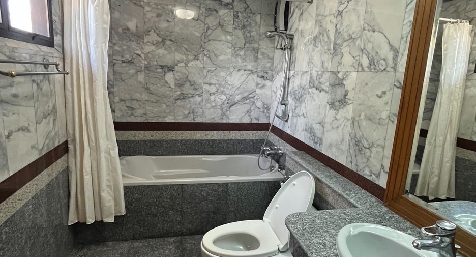 Haus zur Miete mit 3 Zimmer in Mueang Samut Prakan, Samut Prakan