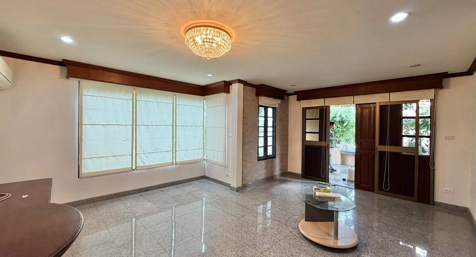 Haus zur Miete mit 3 Zimmer in Mueang Samut Prakan, Samut Prakan