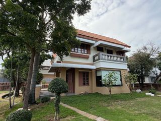 Haus zur Miete mit 3 Zimmer in Mueang Samut Prakan, Samut Prakan