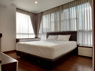 À louer 3 chambres condo à Sathon, Bangkok