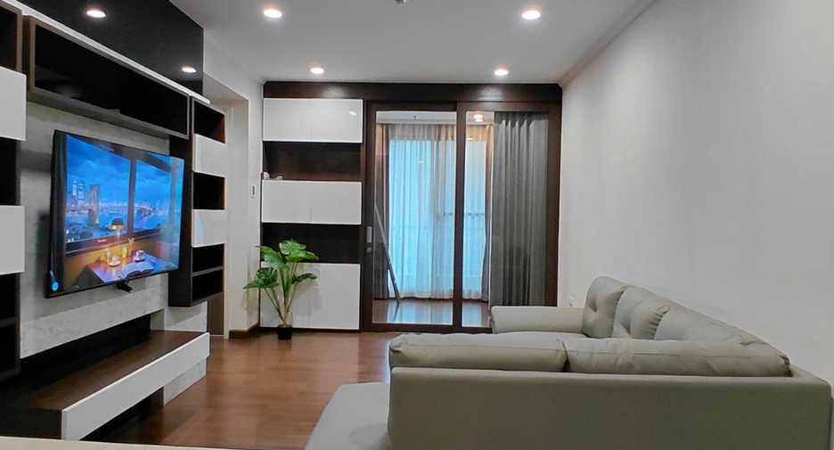 À louer 3 chambres condo à Sathon, Bangkok