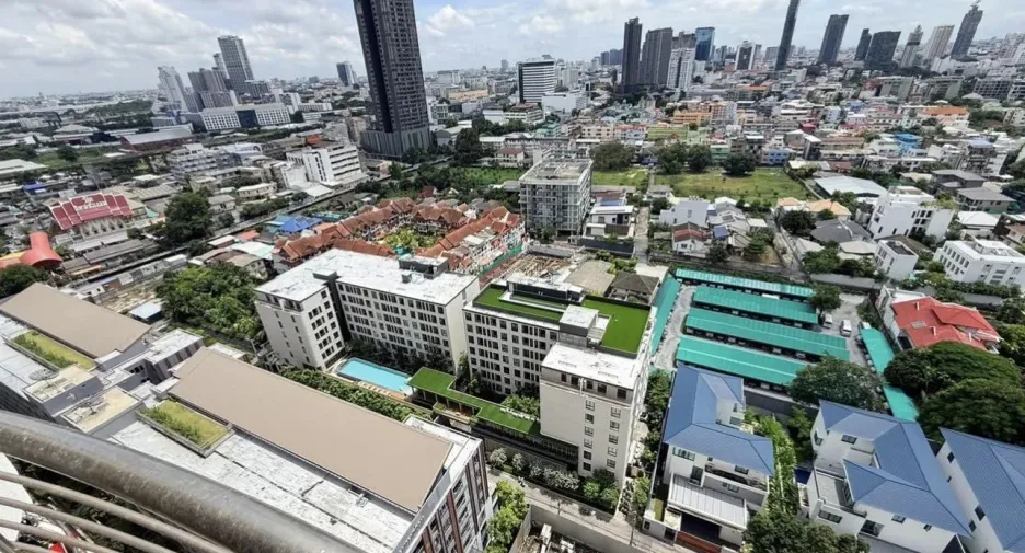 Wohnung zum Kauf mit 2 Zimmer in Watthana, Bangkok