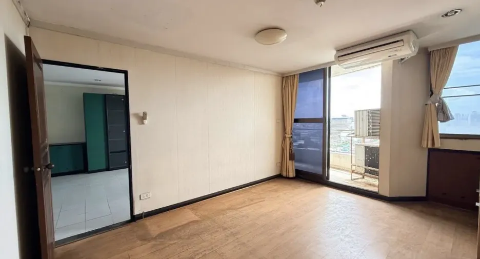 Wohnung zum Kauf mit 2 Zimmer in Watthana, Bangkok