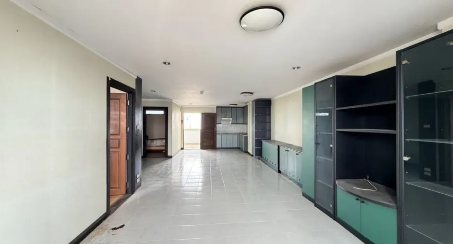 Wohnung zum Kauf mit 2 Zimmer in Watthana, Bangkok