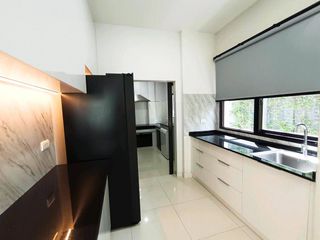 À louer et à vendre 4 chambres maison à Bang Phli, Samut Prakan