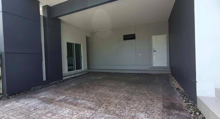 À vendre et à louer 4 chambres maison à Bang Phli, Samut Prakan