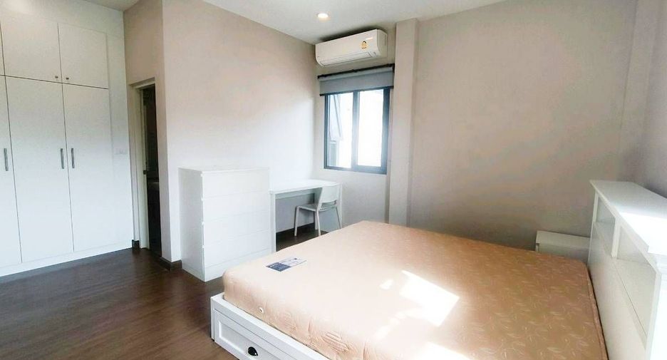 À vendre et à louer 4 chambres maison à Bang Phli, Samut Prakan