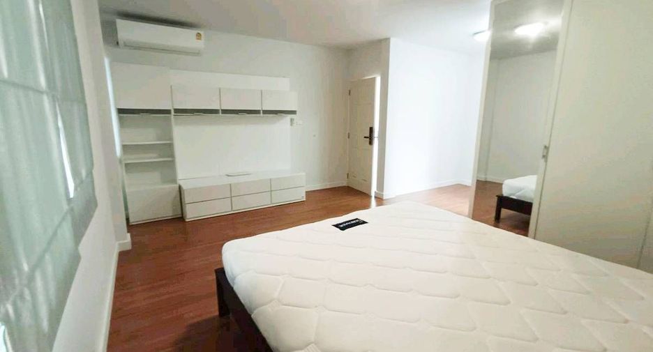 À vendre et à louer 4 chambres maison à Bang Sao Thong, Samut Prakan