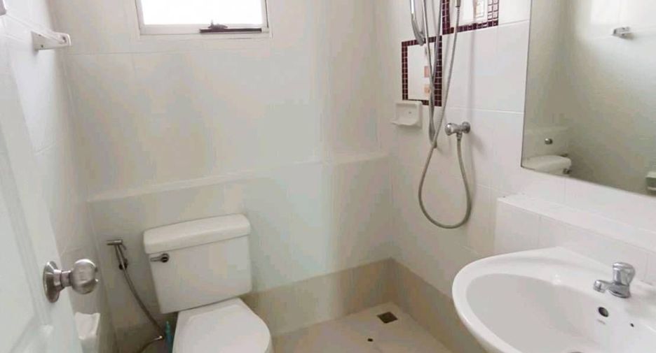 À vendre et à louer 4 chambres maison à Bang Sao Thong, Samut Prakan