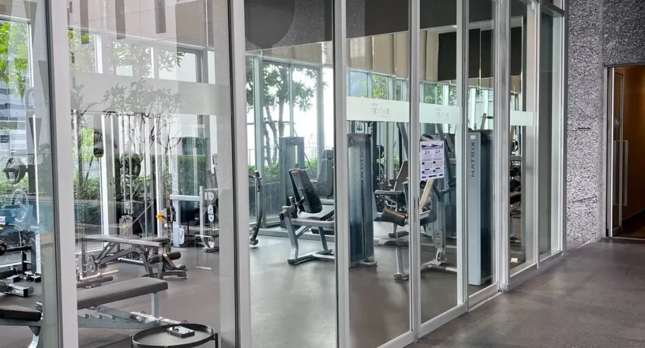 For rent studio condo in Huai Khwang, Bangkok