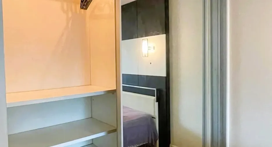 Wohnung zur Miete mit Studio in Khlong Toei, Bangkok