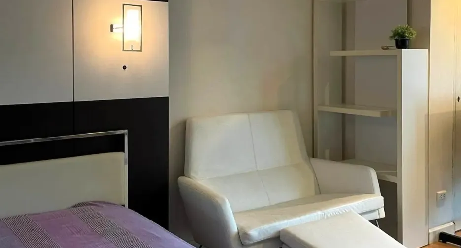 Wohnung zur Miete mit Studio in Khlong Toei, Bangkok