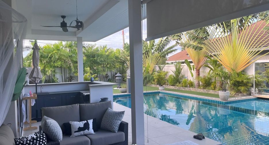 For sale 3 bedrooms villa in Hua Hin, Prachuap Khiri Khan