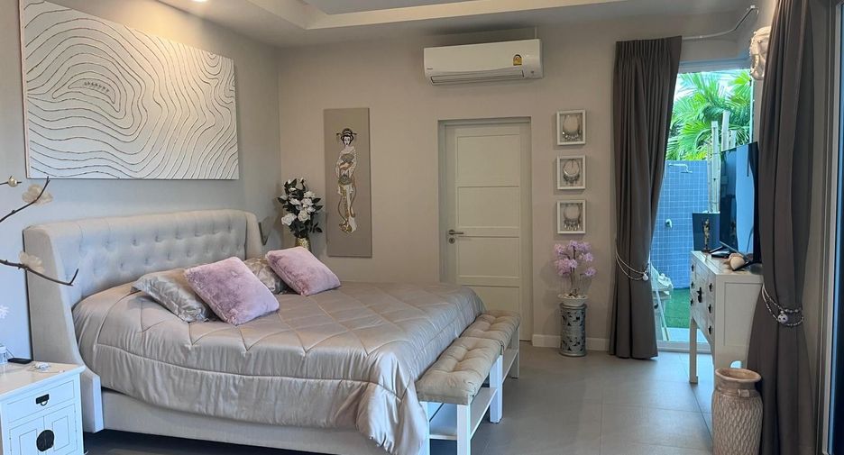 For sale 3 bedrooms villa in Hua Hin, Prachuap Khiri Khan