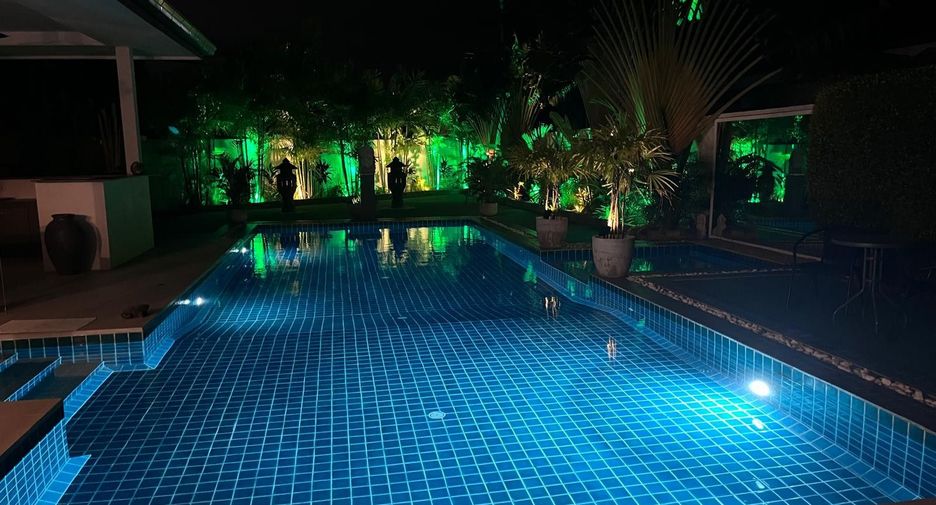 For sale 3 bedrooms villa in Hua Hin, Prachuap Khiri Khan