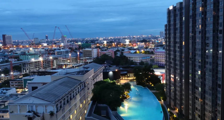 For sale 1 Beds condo in Bang Na, Bangkok