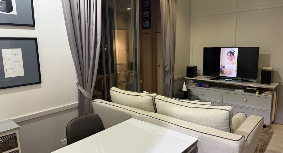 For sale 2 bedrooms condo in Phra Khanong, Bangkok