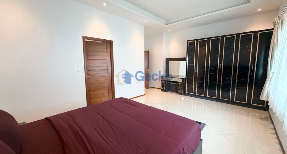 Haus zur Miete mit 3 Zimmer in Bang Lamung, Chonburi