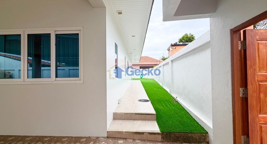 Haus zur Miete mit 3 Zimmer in Bang Lamung, Chonburi