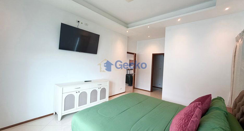 Haus zur Miete mit 3 Zimmer in Bang Lamung, Chonburi