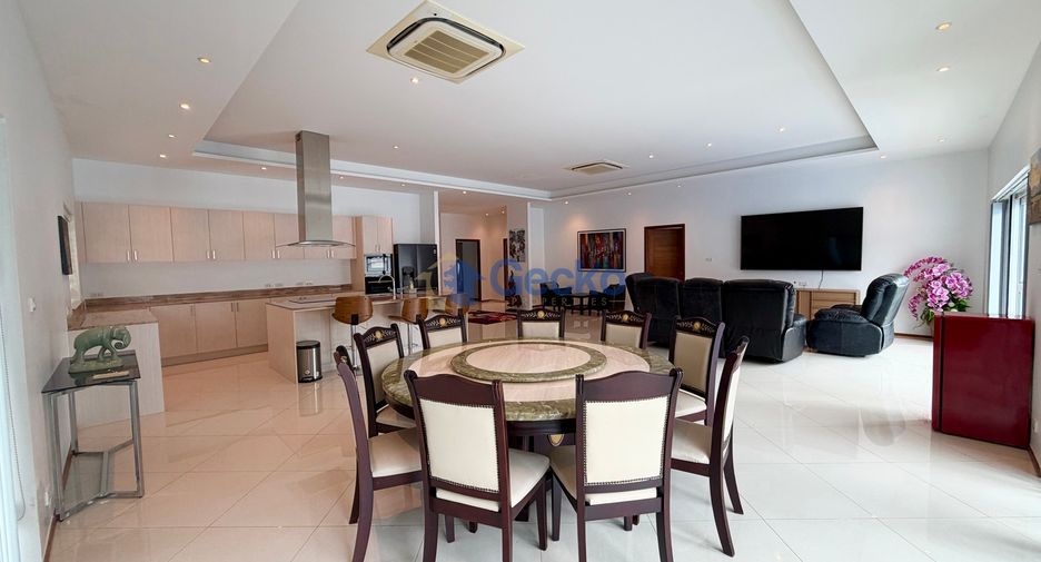 Haus zur Miete mit 3 Zimmer in Bang Lamung, Chonburi