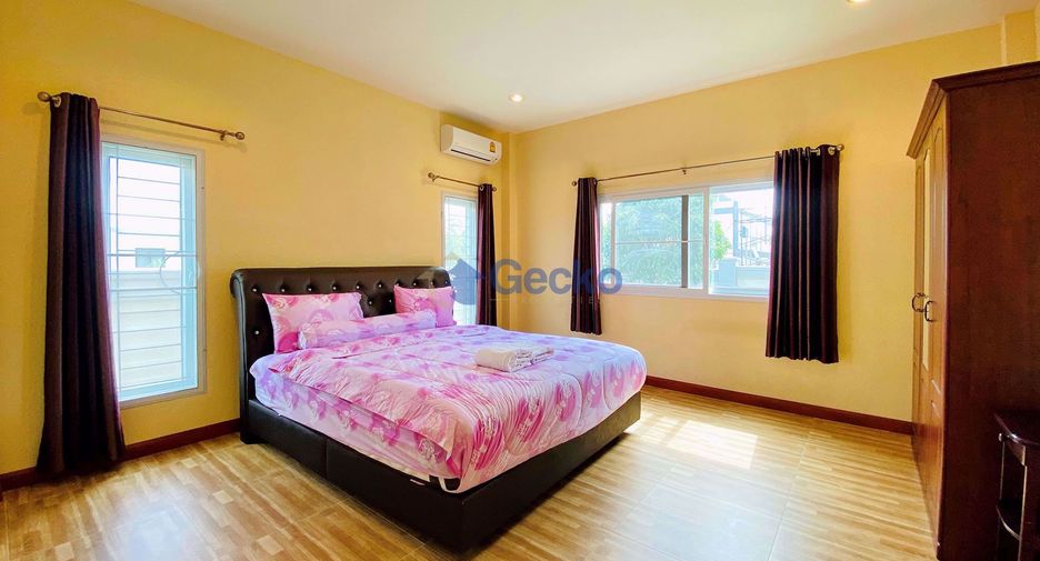Haus zur Miete mit 4 Zimmer in Bang Lamung, Chonburi