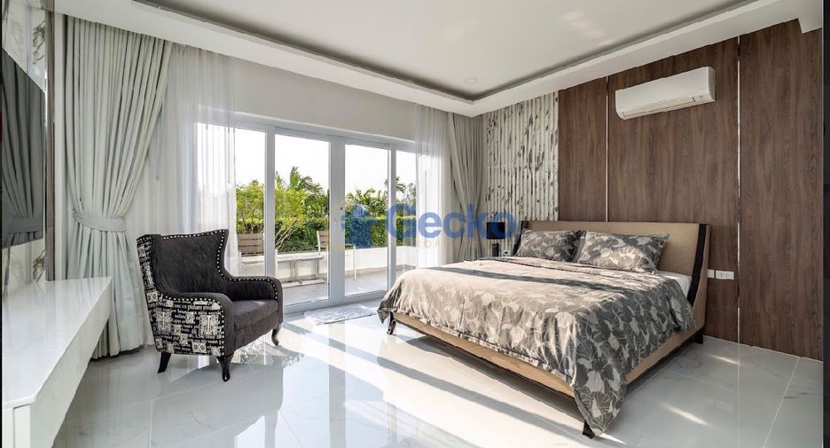 Casa en venta de 7 habitaciones en Bang Lamung, Chonburi