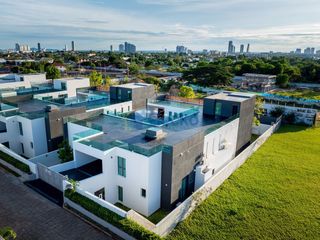 Casa en venta de 6 habitaciones en Bang Lamung, Chonburi