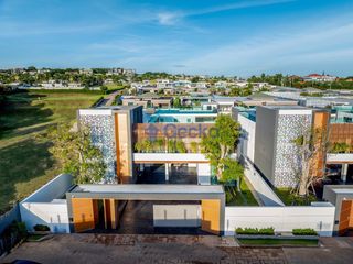 Casa en venta de 6 habitaciones en Bang Lamung, Chonburi
