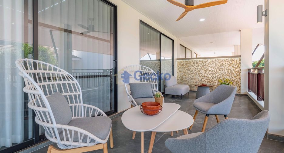 For sale 3 bedrooms condo in Na Jomtien, Pattaya