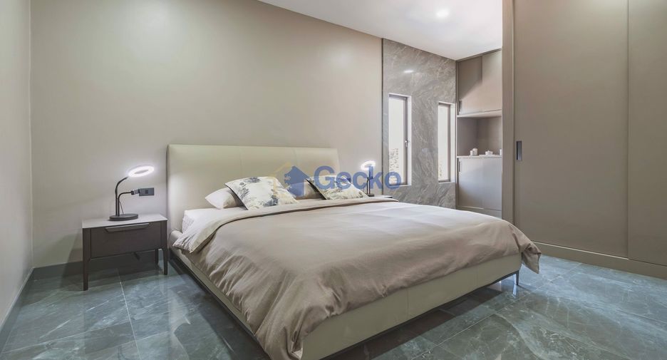For sale 3 bedrooms condo in Na Jomtien, Pattaya