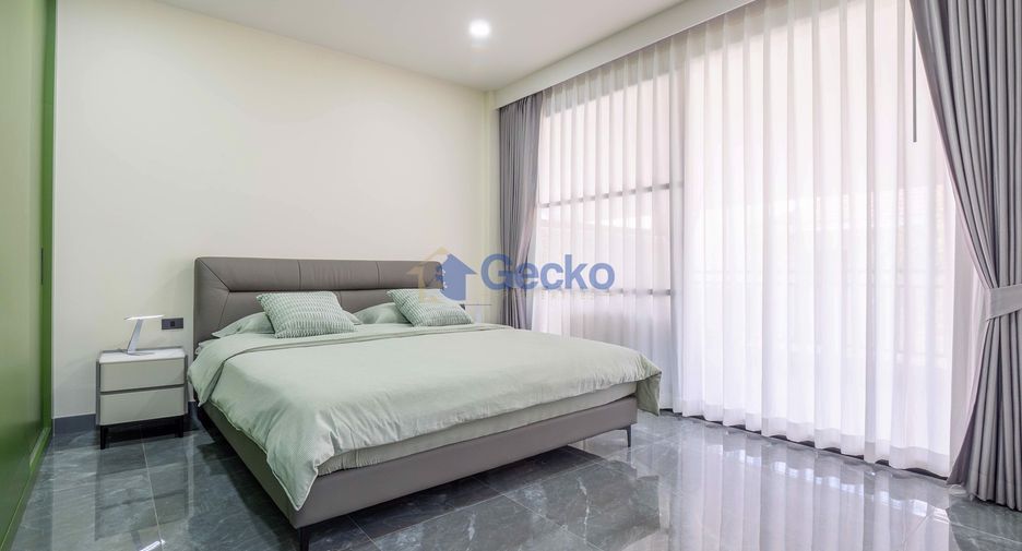 For sale 3 bedrooms condo in Na Jomtien, Pattaya