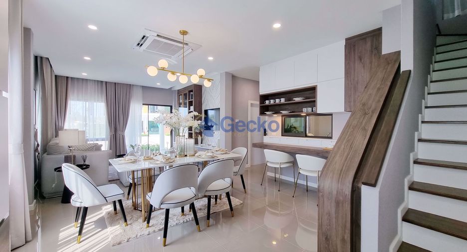Casa en venta de 4 habitaciones en Bang Lamung, Chonburi