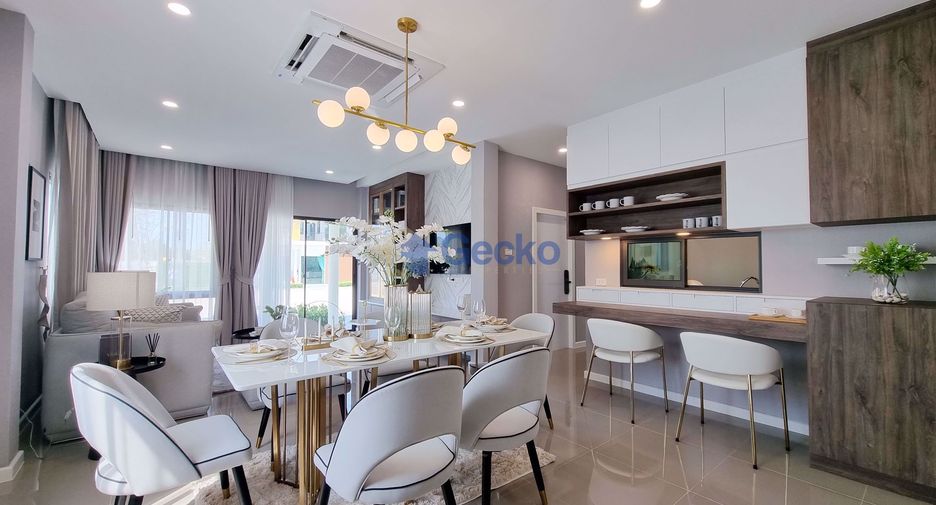Casa en venta de 4 habitaciones en Bang Lamung, Chonburi
