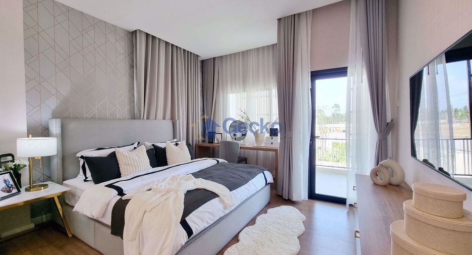 Casa en venta de 4 habitaciones en Bang Lamung, Chonburi
