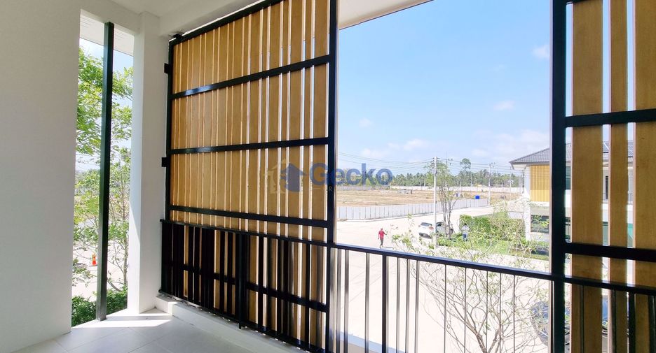 Casa en venta de 4 habitaciones en Bang Lamung, Chonburi