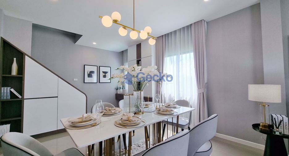 Casa en venta de 4 habitaciones en Bang Lamung, Chonburi